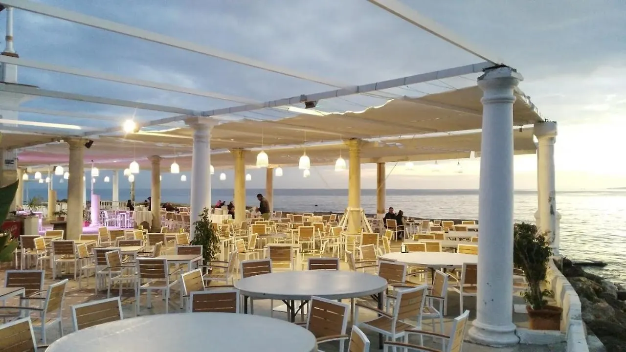 Balneario Beach Pedregalejo 말라가 0*,